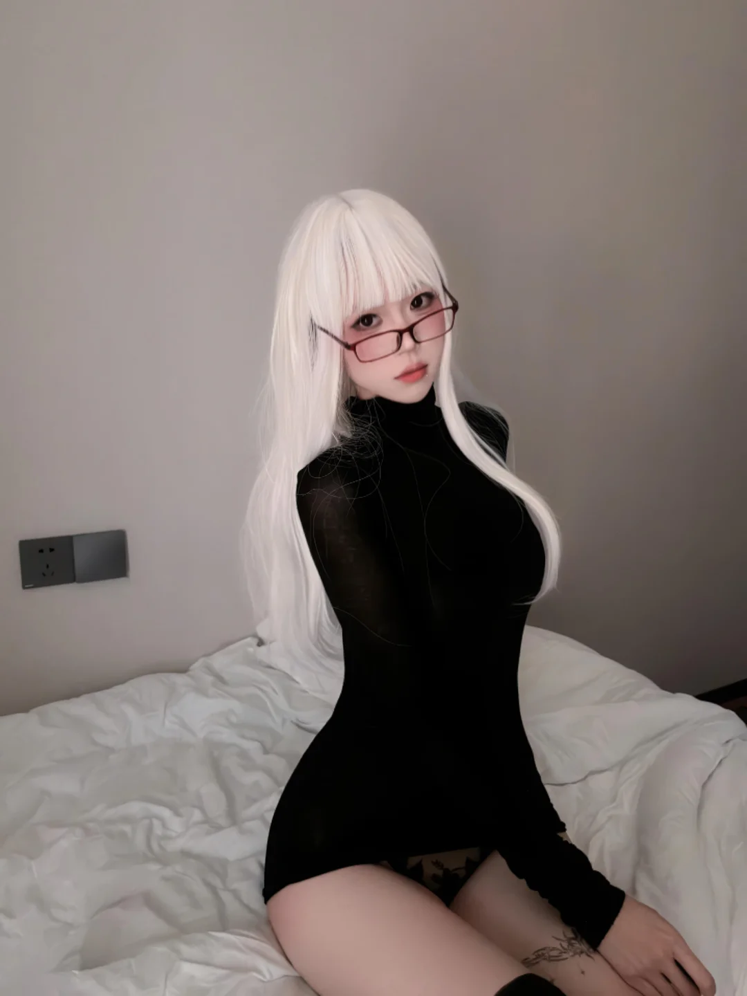 麻薯大王 - No.001 暗夜纯白 [52P-91MB] tg@simisebaisi 【丝足阁】020.webp